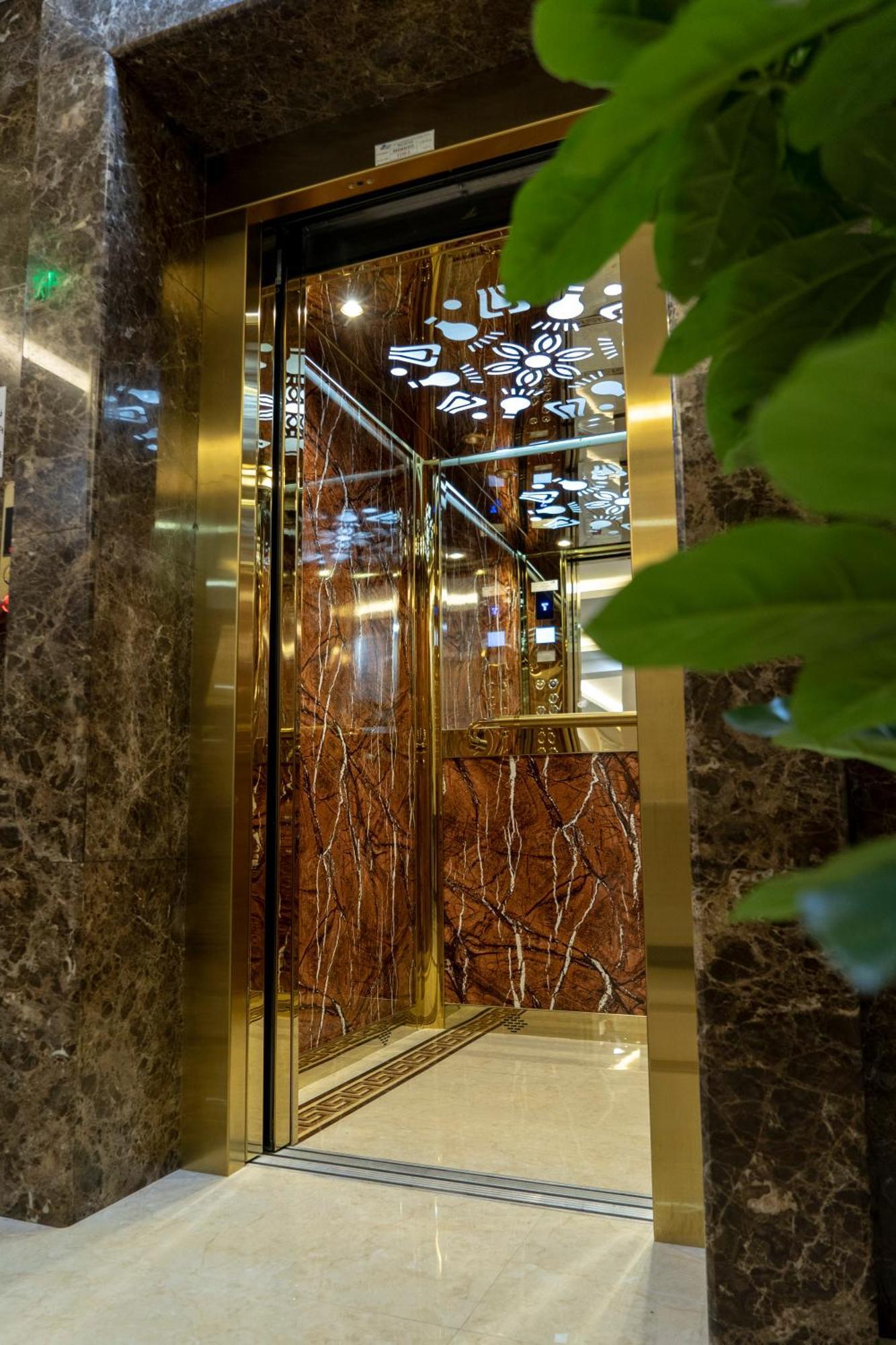 Golden Tower Hotel Al Khobar Corniche Esterno foto