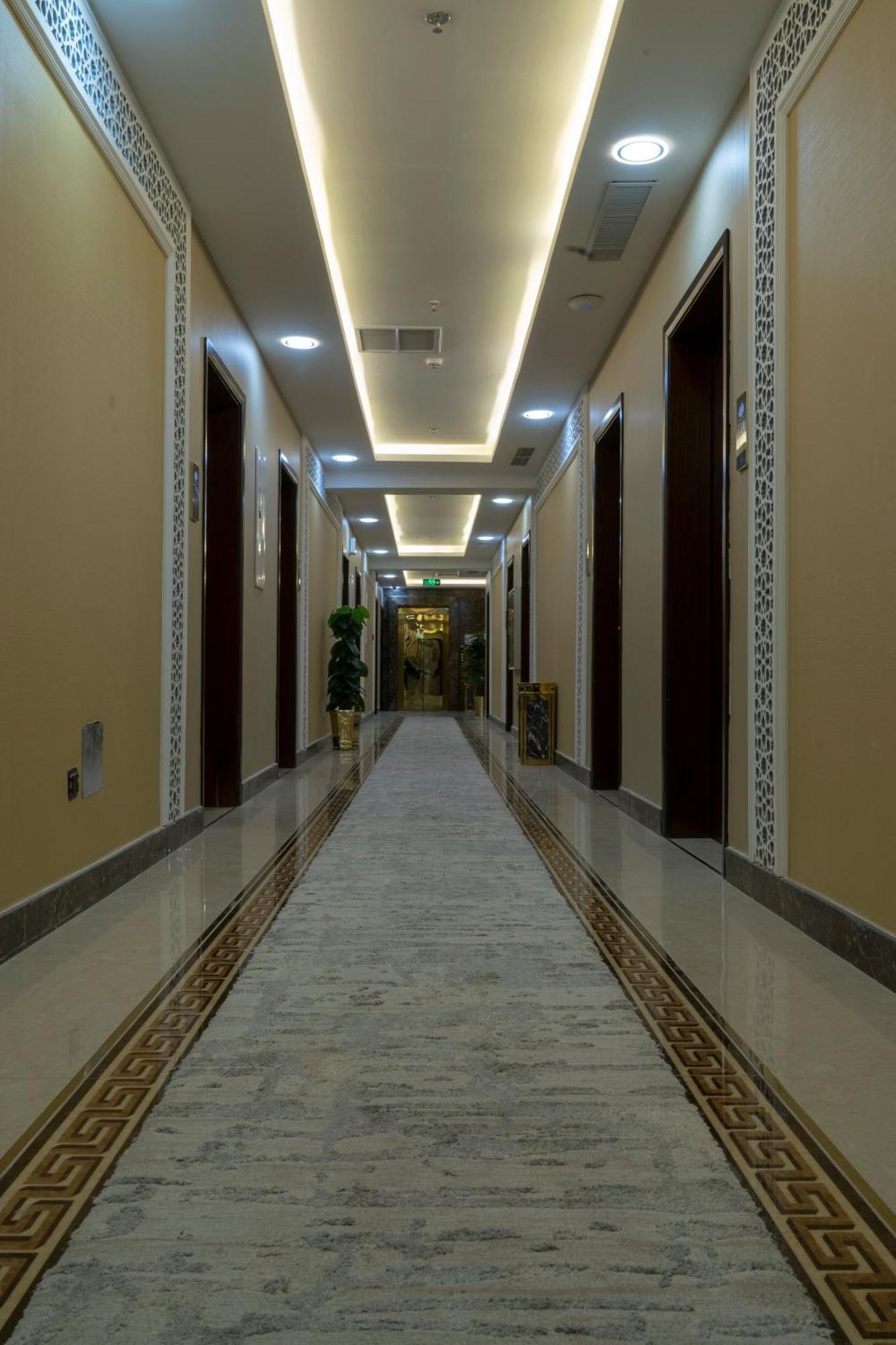 Golden Tower Hotel Al Khobar Corniche Esterno foto